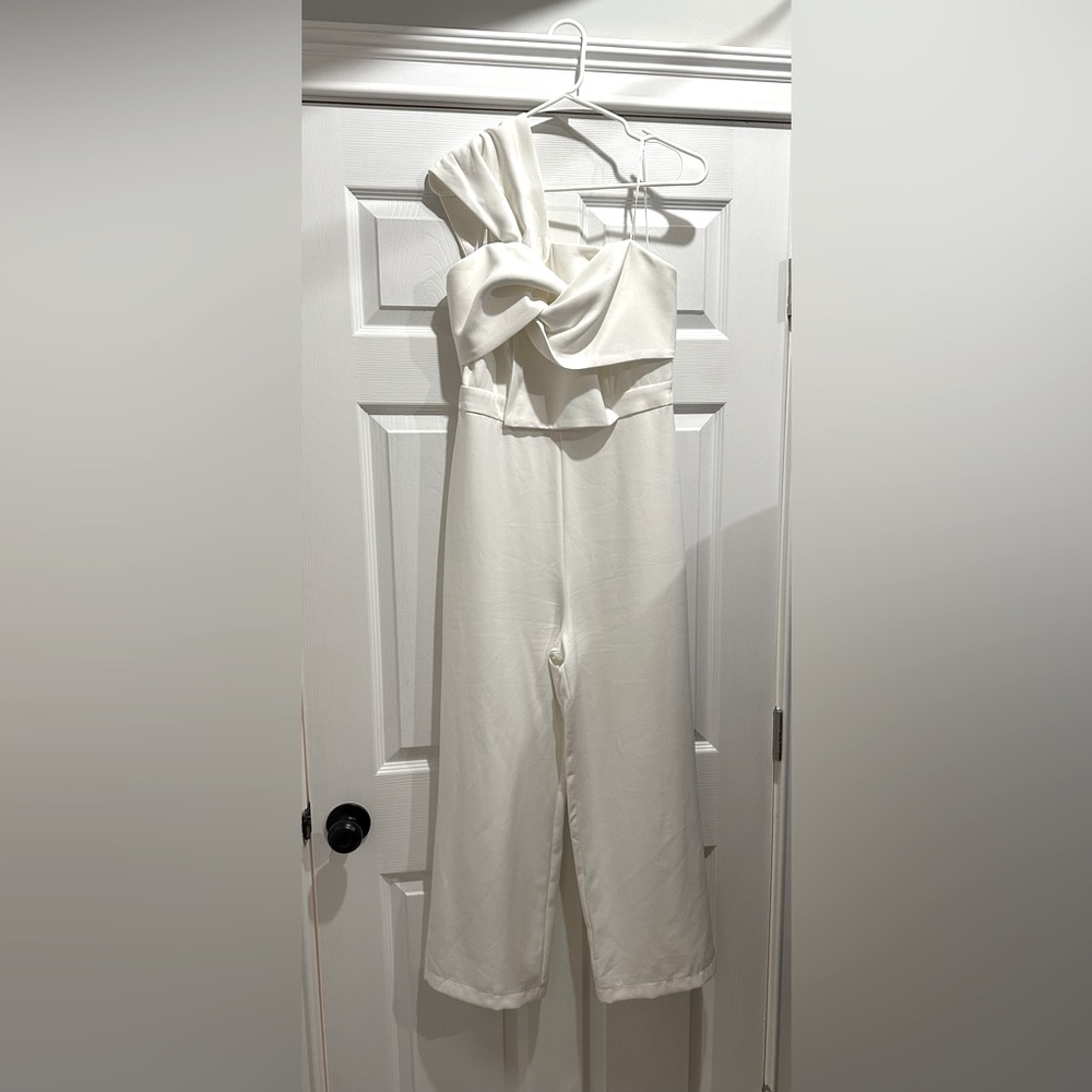 Lulus One-Shoulder Sleeveless Bow-Front Jumpsuit- Previously worn
